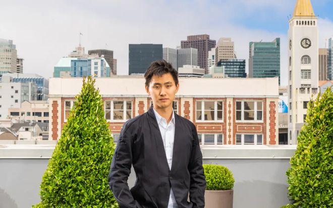 巨头AI大权！一觉醒来图灵奖得主也要向他汇报PG麻将胡了试玩28岁华人执掌185万亿科技(图3)